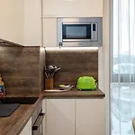 Appartamento Cozy Sea View With Pool