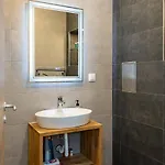 Cozy Sea View With Pool Appartamento *