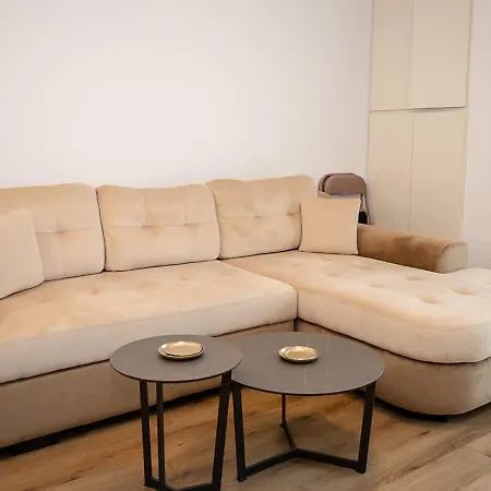 Cozy Sea View Apartment With Parking Apartment *