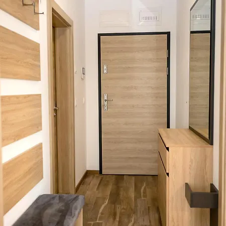 Apartment Cozy Sea View Apartment With Parking Warna